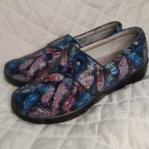 Alegria Lauryn Clog Women's Blue & Pink Work Shoe